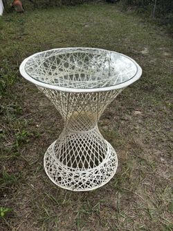 Woven Glass Top Fiberglass Stand