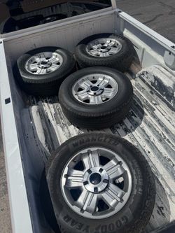 Set of 4 GM 18" Wheels