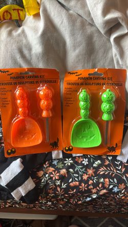 Pumpkin carving kit set up two