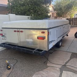 2000 Coleman Pop Up Trailer 