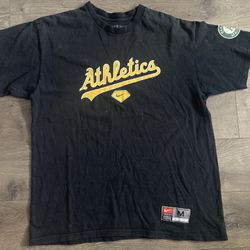 Nike Oakland Athletics T-Shirt Medium Black A's Authentic Center Swoosh Check