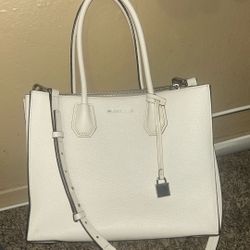 White Michael Kors Purse 