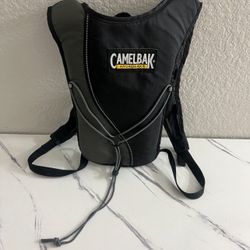 CamelBak HydroBak 50oz 1.5L Hydration Water Backpack Black/Gray Running Hiking