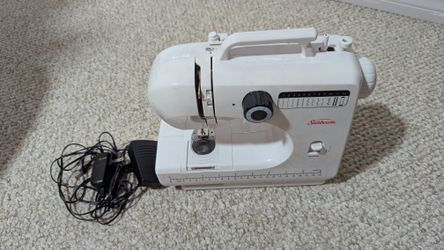 Travel Sewing Machine