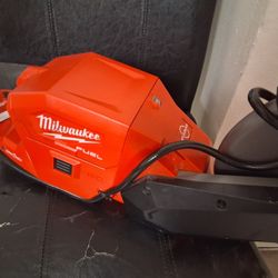 Milwaukee 9inch Cut-off Machine 