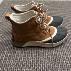 Sorel Boots Size 7