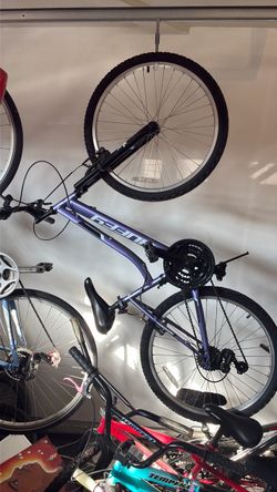 Huffy rock creek 24” girls bike