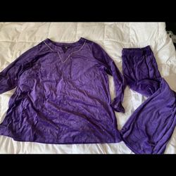 Velvet type of feel purple shirt and elastic pants 22/24 1x 