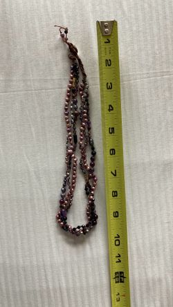 $10 Women's costume jewelry necklace