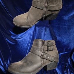 Sonoma Women’s Ankle Boots – Brownish/Grey– Side Zip – Gently Worn