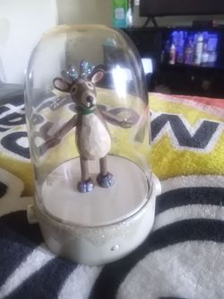 Reindeer Christmas Snow Globe Figurine