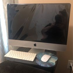 Apple 21.5” iMac