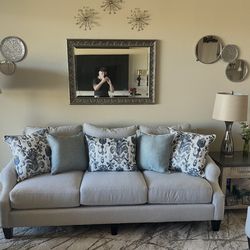 Sofa & Love Seat $500  OBO