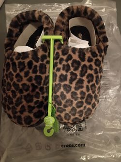 Crocs size 11w