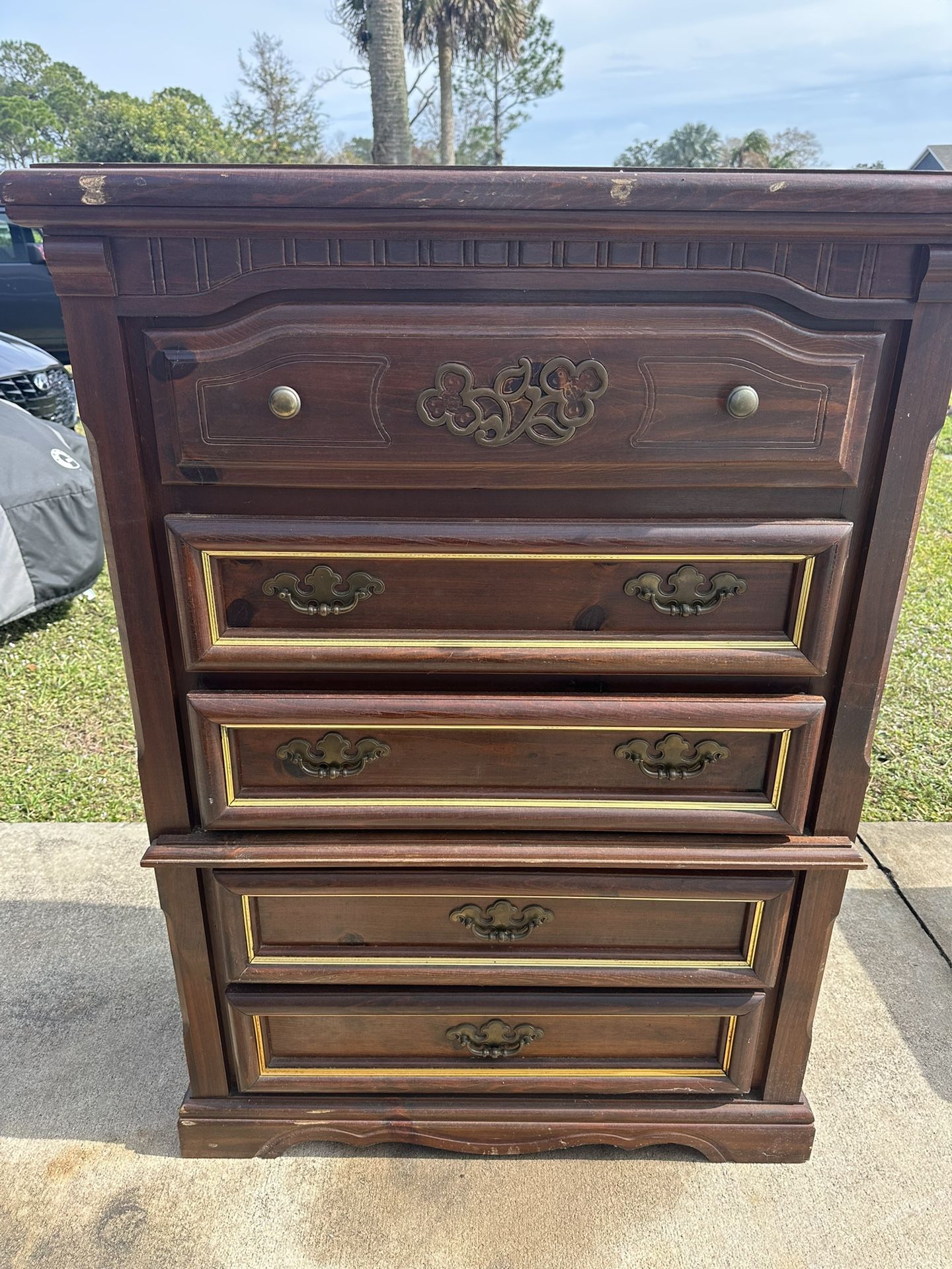 5 Drawer Chest And Night Stand