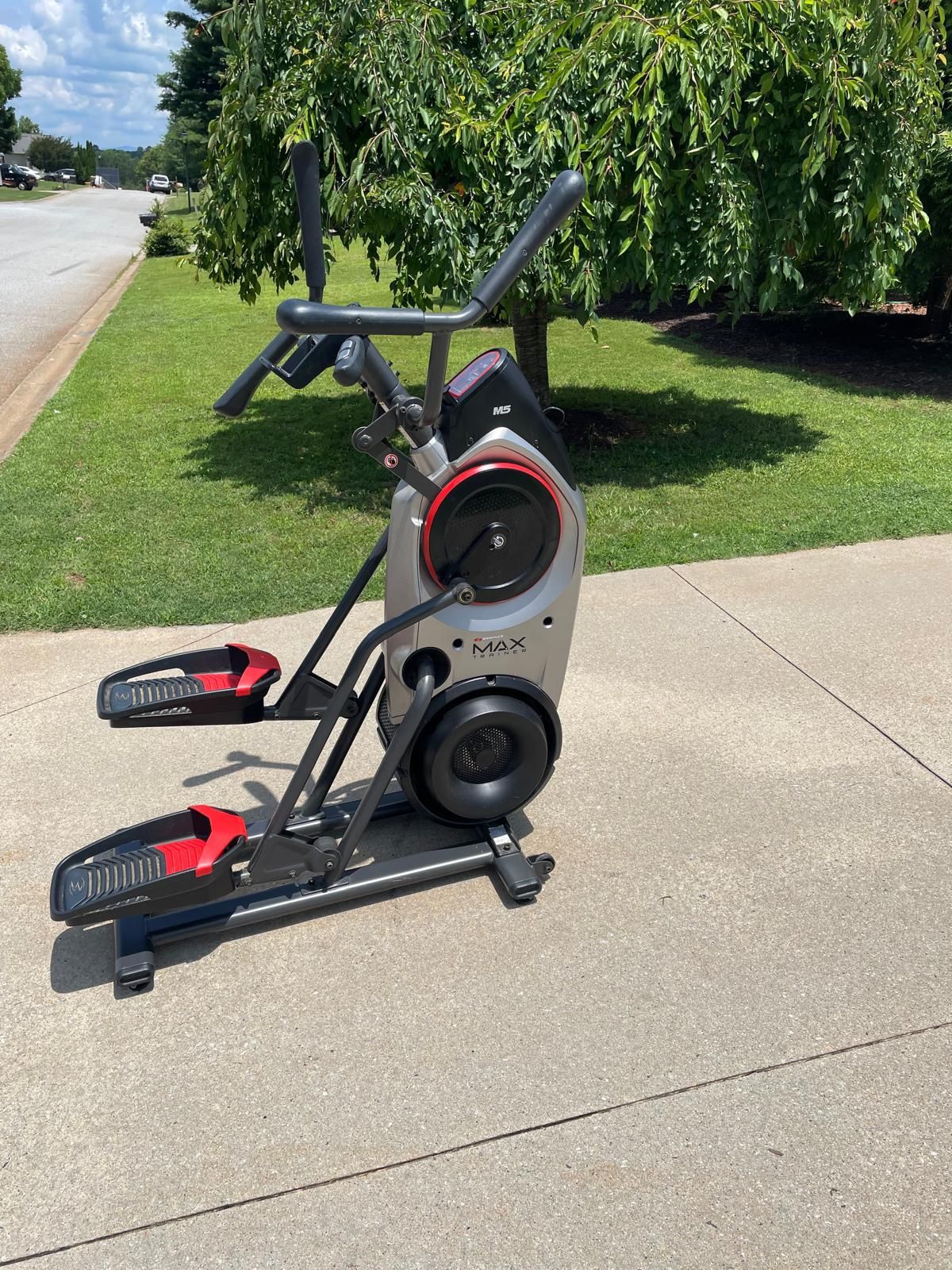 Bowflex Max M5
