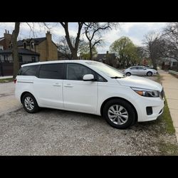 2017 KIA Sedona