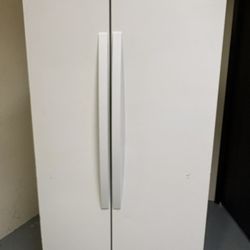 Whirlpool White Refrigerator 