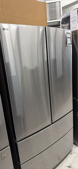 💥Great Save💥 29 cu. ft. 4 Door French Door Refrigerator with Double Freezer model#LMWS29626S