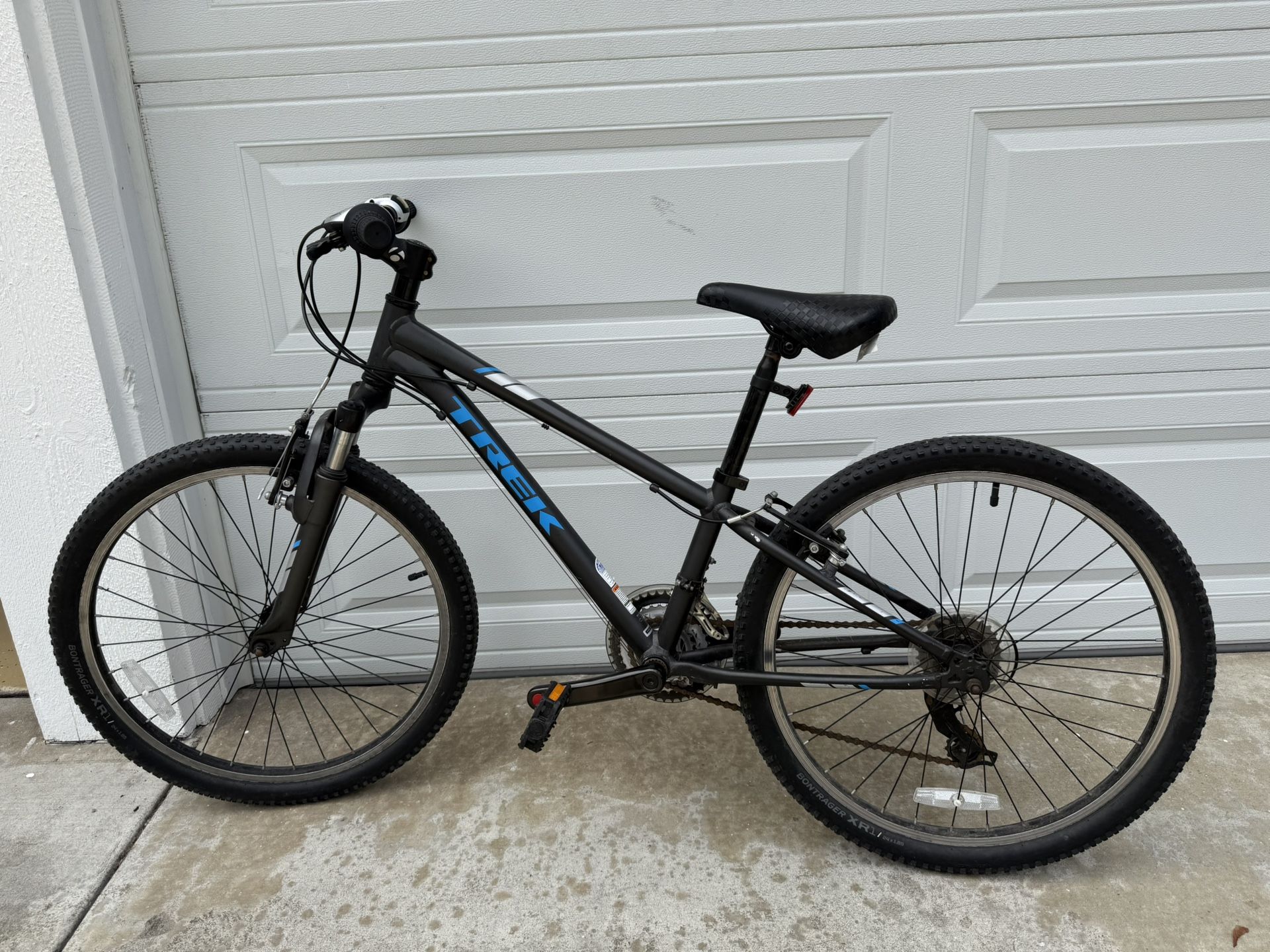 Trek Precaliber 20” 7-speed Kid Bike