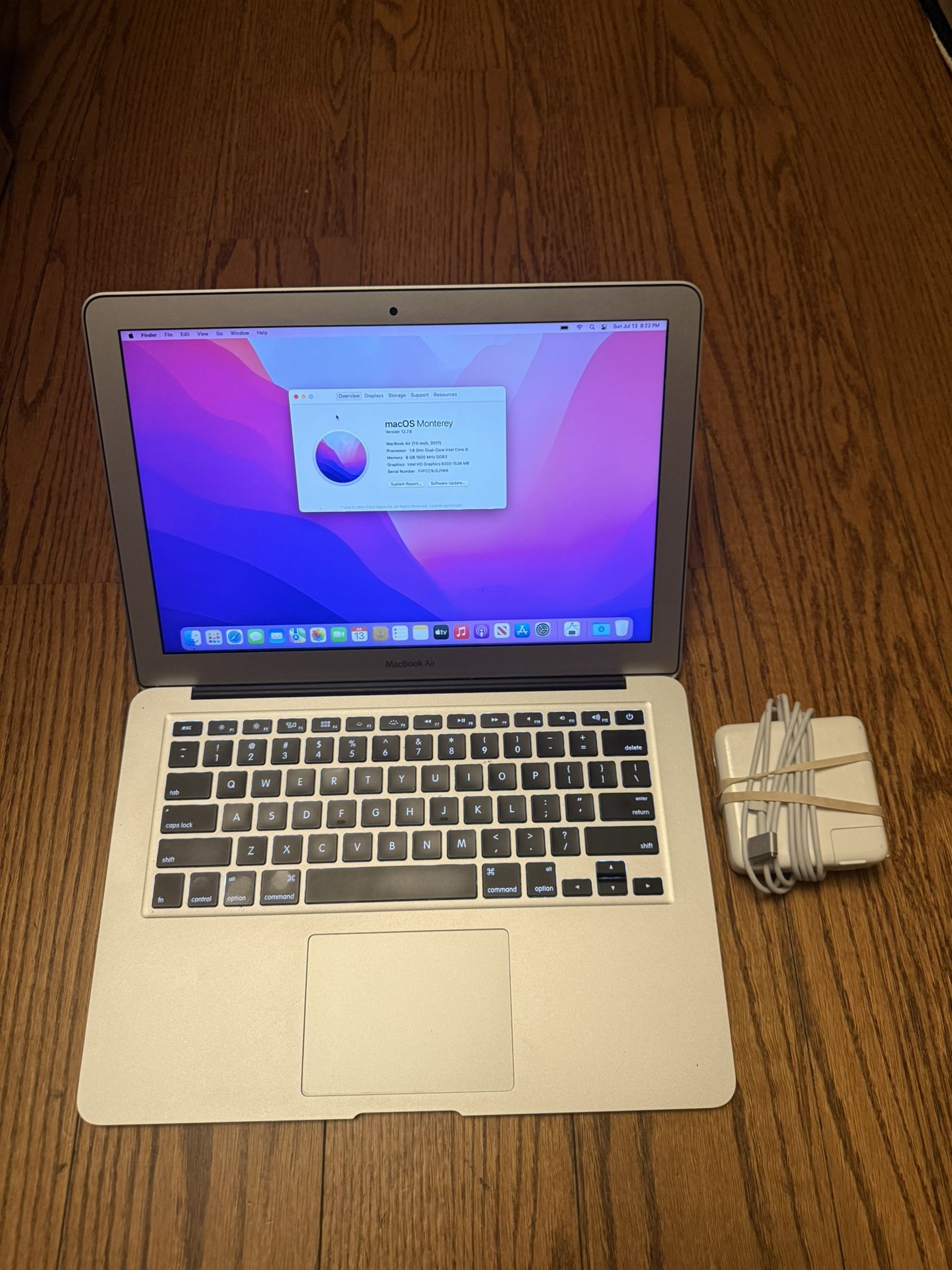 MacBook Air 13" 2017/8G RAM/128G SSD/Good Battery