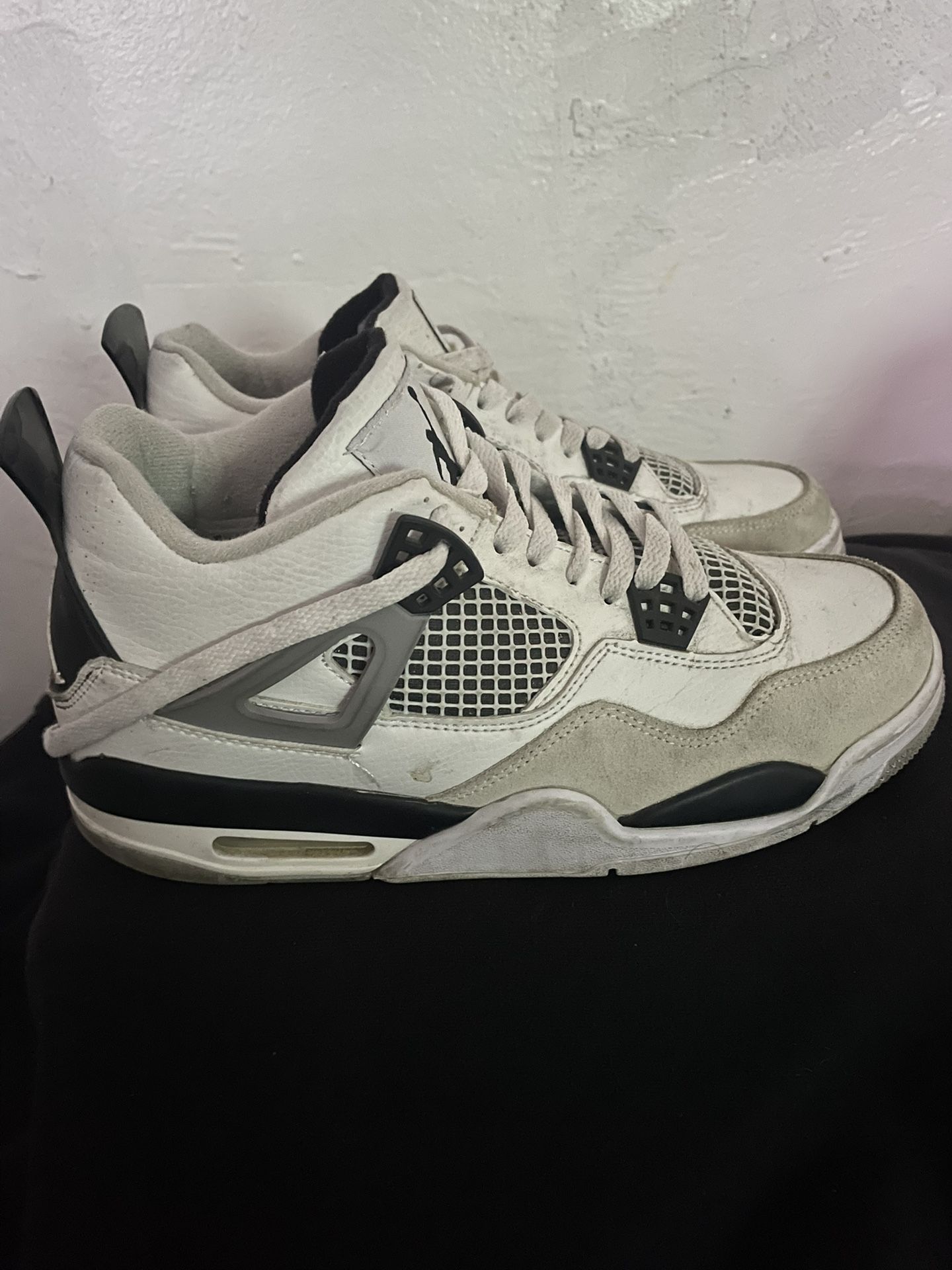 Air Jordan 4 Retro 'Military Black'