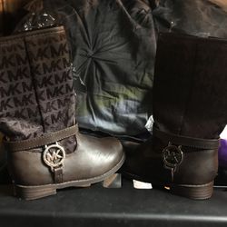 size 7 toddler boots for a girl