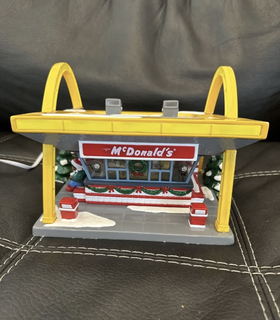Damaged Department 56 The Original Snow Village "McDonald's" Restaurant #5491-4