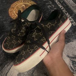  Size 10 gucci tennis 1977 black denim