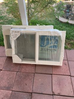 Dos ventanas para baños