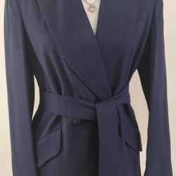 SIZE 4 WOMAN'S 2~PIECE "NAVY BLUE" SKIRT SUIT w/BELT  ..... NEVER WORN ..... $150.00 ..... CASH ONLY‼️