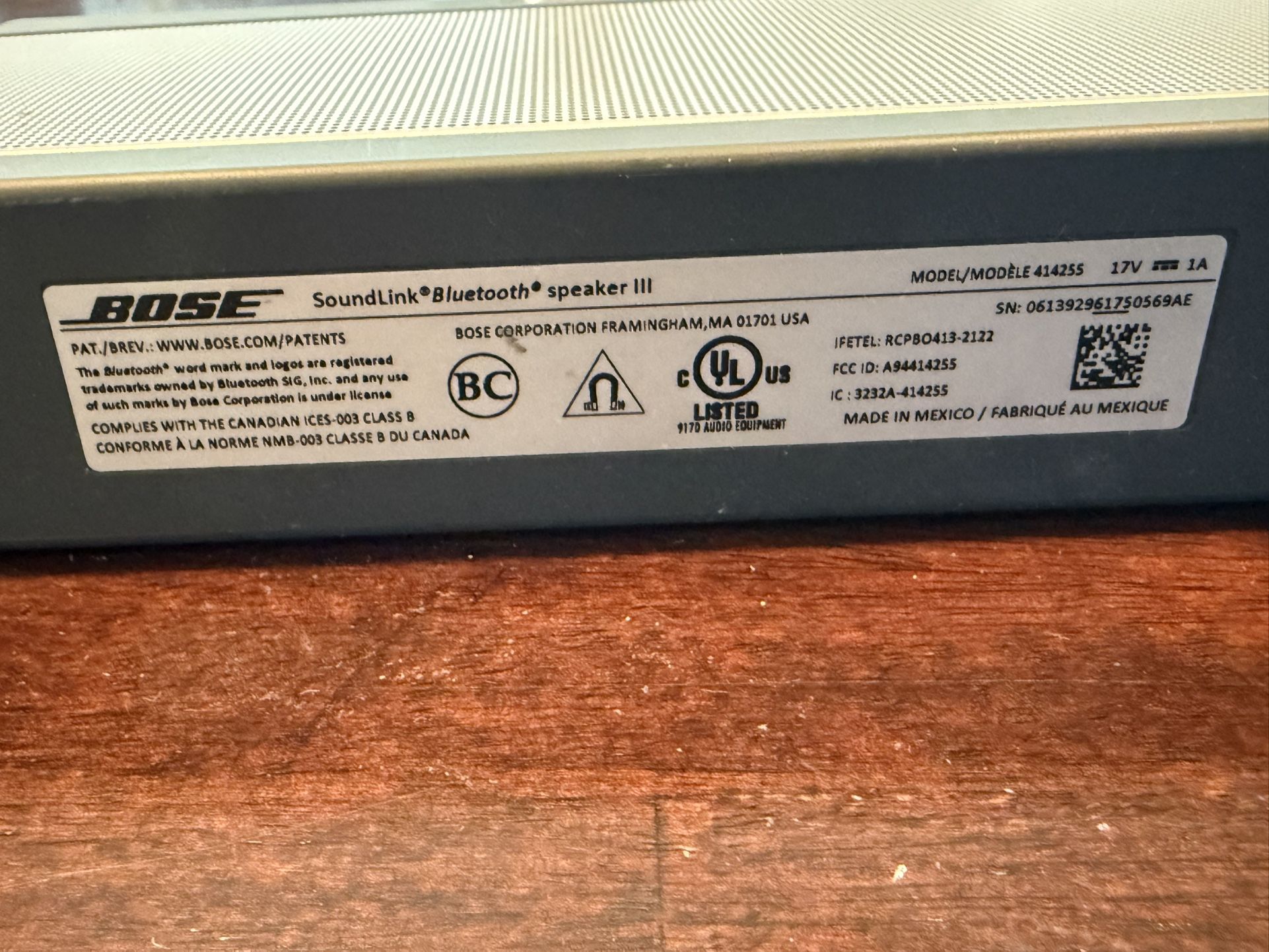 BOSE SoundLink III Bluetooth Speaker