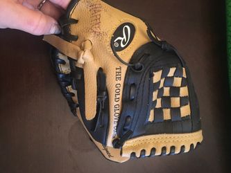 Rawlings 9” PL109CB Right Handed Tball Glove