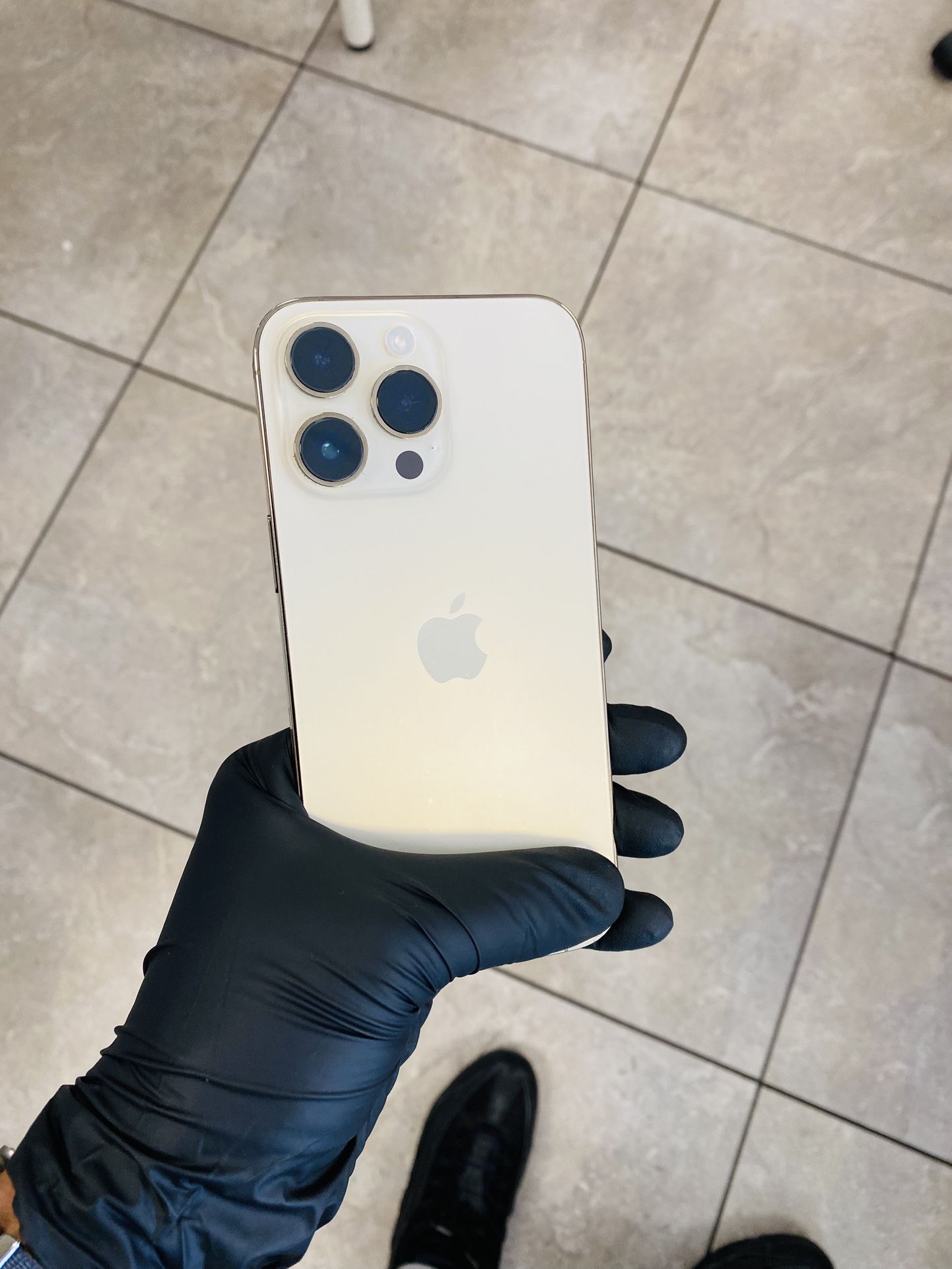 iPhone 14 Pro Max