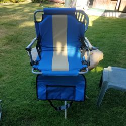 2 Stadium Seating Chairs W Straps