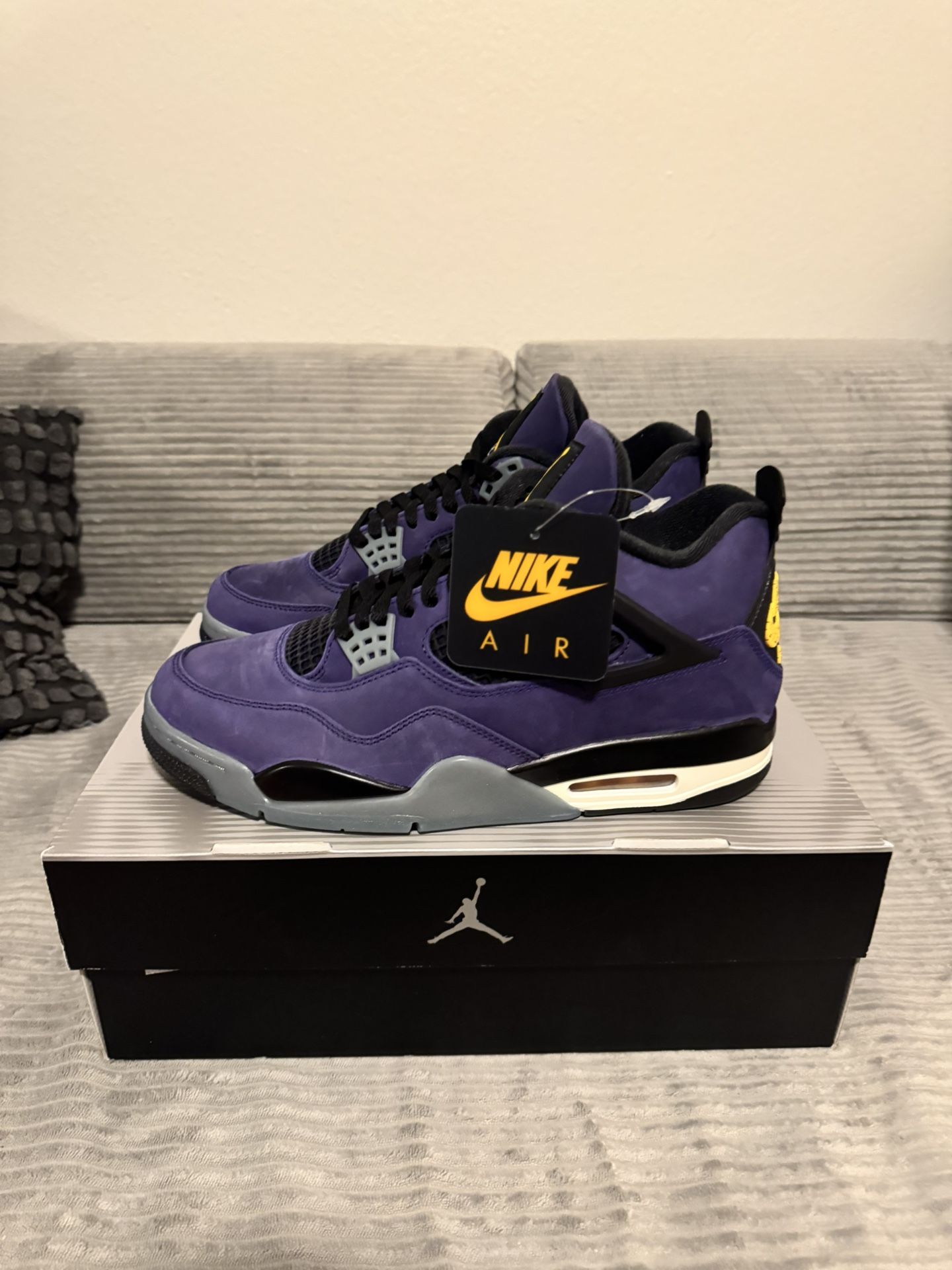 Size 10.5M - Air Jordan 4 Retro 'Lakers' (2026) *DS, Ready to Ship!
