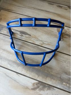 Schutt F7 facemask