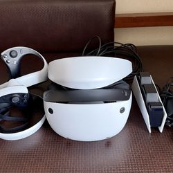 Sony PlayStation VR2 + Free charging Station for Dualsense controller