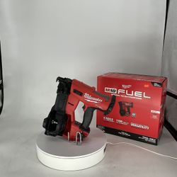 Milwaukee M18 FUEL 18-Volt Lithium-Ion Brushless Cordless Coil Roofing Nailer (Tool Only)