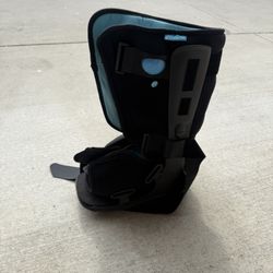 ANKLE BOOT