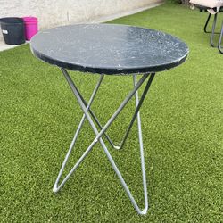 Outdoor end table/ plant stand
