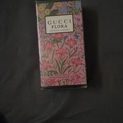 Gucci Floral Perfume .