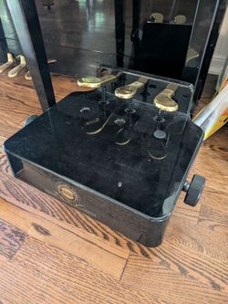 Piano pedal extender