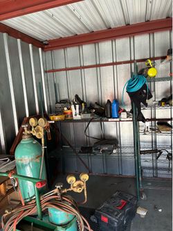 Oxygen settling tank tanks