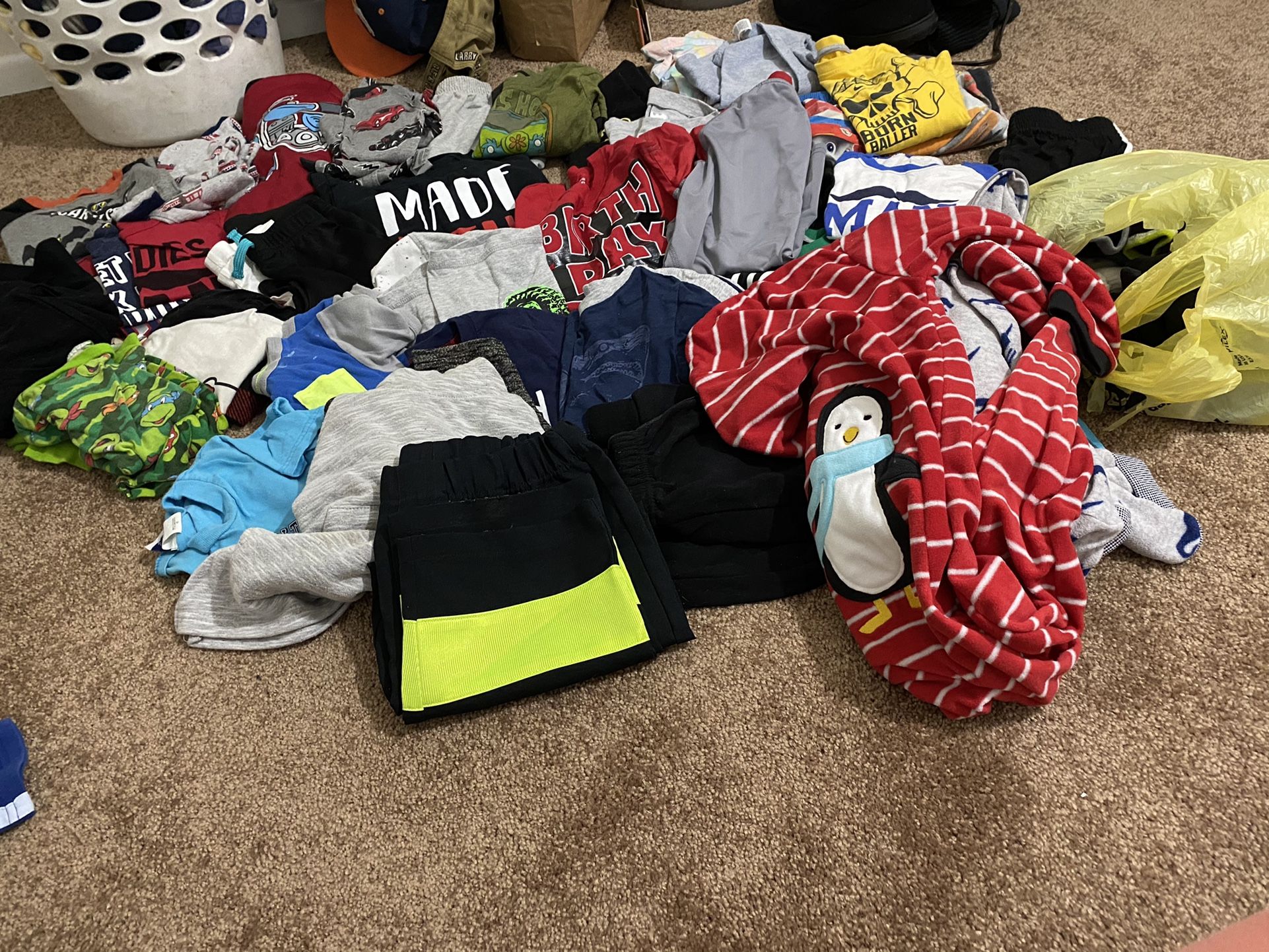 4t Some 5T Clothes