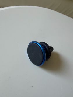 Magnetic phone mount for cars