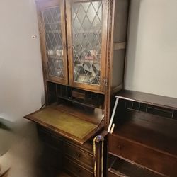 Antique Solid Oak Imported From ENGLAND Jaycee Furniture Inc. Jacobean Era Display Cabinet with Leaded Glass 