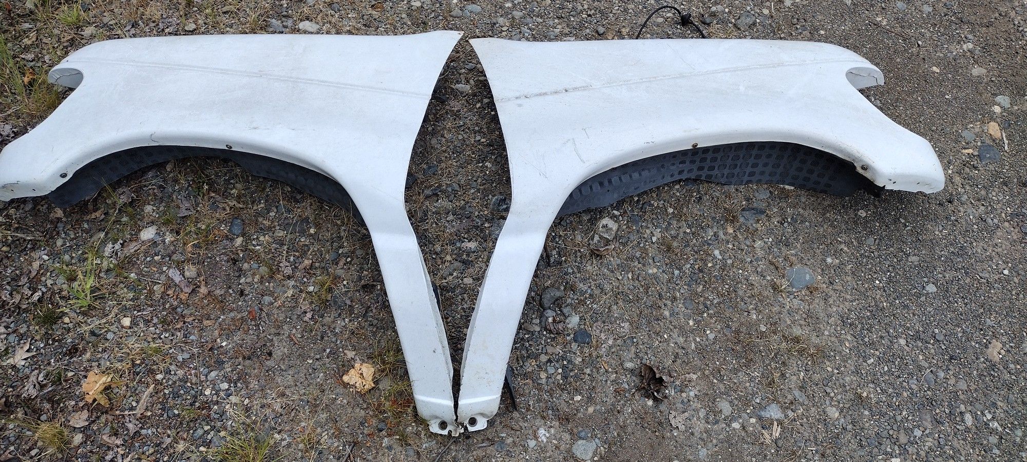 ford van fenders