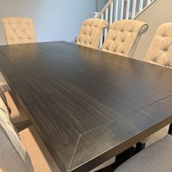 8 seats dining table