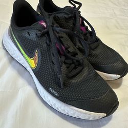 Nike Revolution Running Shoes Size 5Y